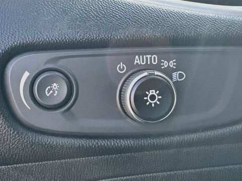 Used 2024 Chevrolet Malibu LT FWD image 10