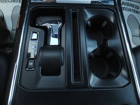 Used 2023 Ford F150 Lariat AWD/4WD image 26