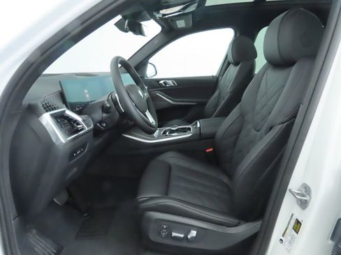 Certified 2026 BMW X5 sDrive40i w/ Premium Package image 20