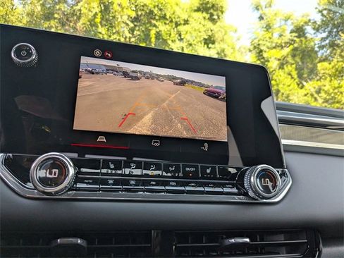 New 2026 GMC Canyon Elevation w/ Convenience Package image 21