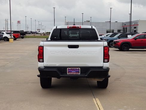 Used 2024 Chevrolet Colorado W/T w/ WT Convenience Package II AWD/4WD image 8