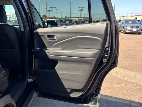 Used 2019 Honda Pilot Touring image 28