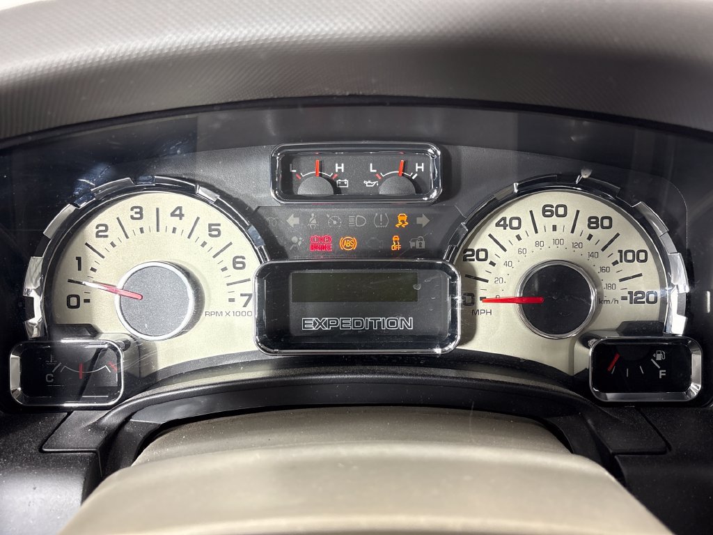 Used 2013 Ford Expedition Limited AWD/4WD image 21
