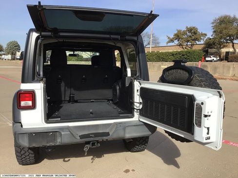 Used 2021 Jeep Wrangler Unlimited Sport image 15