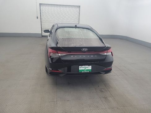 Used 2023 Hyundai Elantra SEL w/ Convenience Package FWD image 6