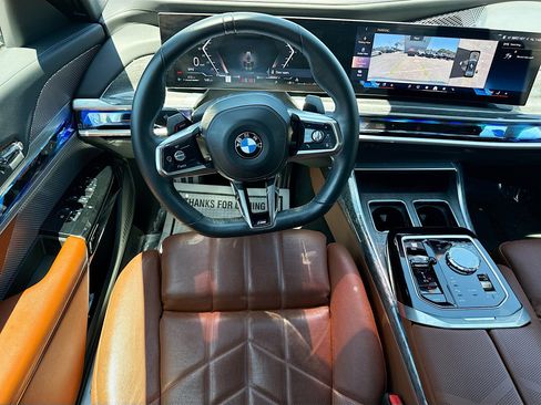 Used 2023 BMW 760i xDrive AWD/4WD image 17