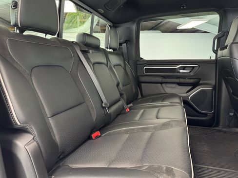 Used 2025 RAM 1500 Laramie AWD/4WD image 33