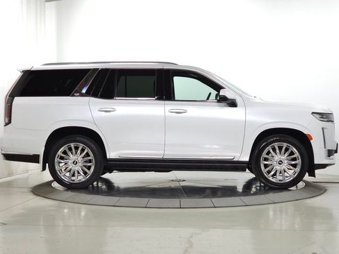 Used 2021 Cadillac Escalade Premium Luxury w/ Driver Assist Tech Package AWD/4WD image 10