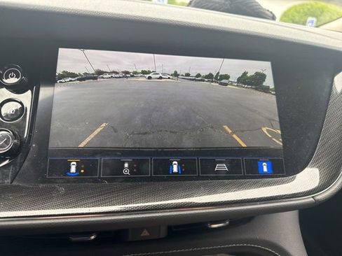 Used 2022 Buick Envision Essence w/ Technology Package I FWD image 7