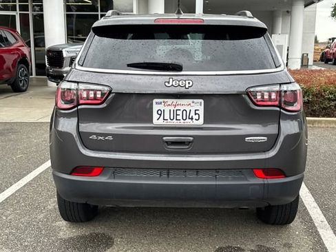 Used 2024 Jeep Compass Latitude AWD/4WD image 6