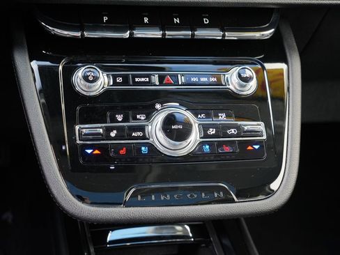 Used 2021 Lincoln Corsair Reserve w/ Sport Package image 27