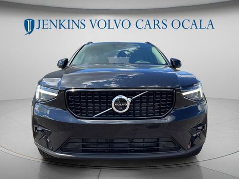 New 2026 Volvo XC40 B5 Plus w/ Climate Package AWD/4WD image 8