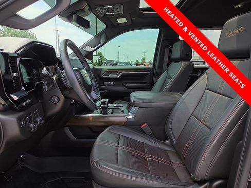 Used 2024 Chevrolet Silverado 1500 High Country w/ High Country Premium Package AWD/4WD image 15
