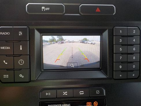Used 2022 Ford F250 XL w/ Power Equipment Group RWD image 19