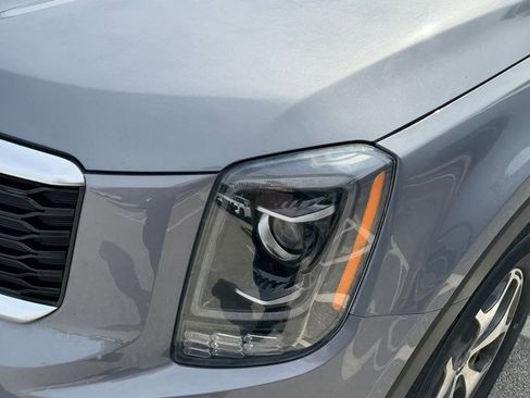 Used 2022 Kia Telluride EX w/ Towing Package image 32