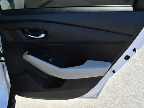 Used 2023 Honda Accord LX image 35