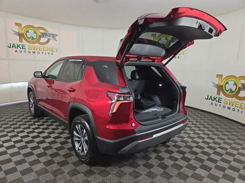Certified 2026 Chevrolet Equinox LT w/ Convenience Package II FWD image 31