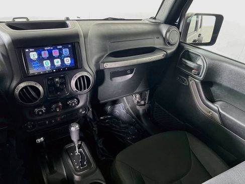 Used 2018 Jeep Wrangler Unlimited Sport S AWD/4WD image 20