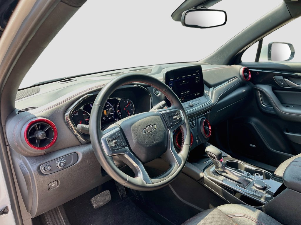Used 2023 Chevrolet Blazer RS w/ Enhanced Convenience Package FWD image 9
