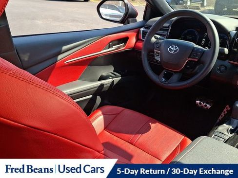 Used 2025 Toyota Camry XSE FWD image 15
