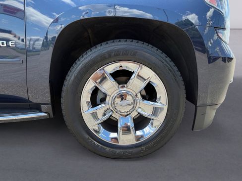 Used 2017 Chevrolet Tahoe Premier AWD/4WD image 9