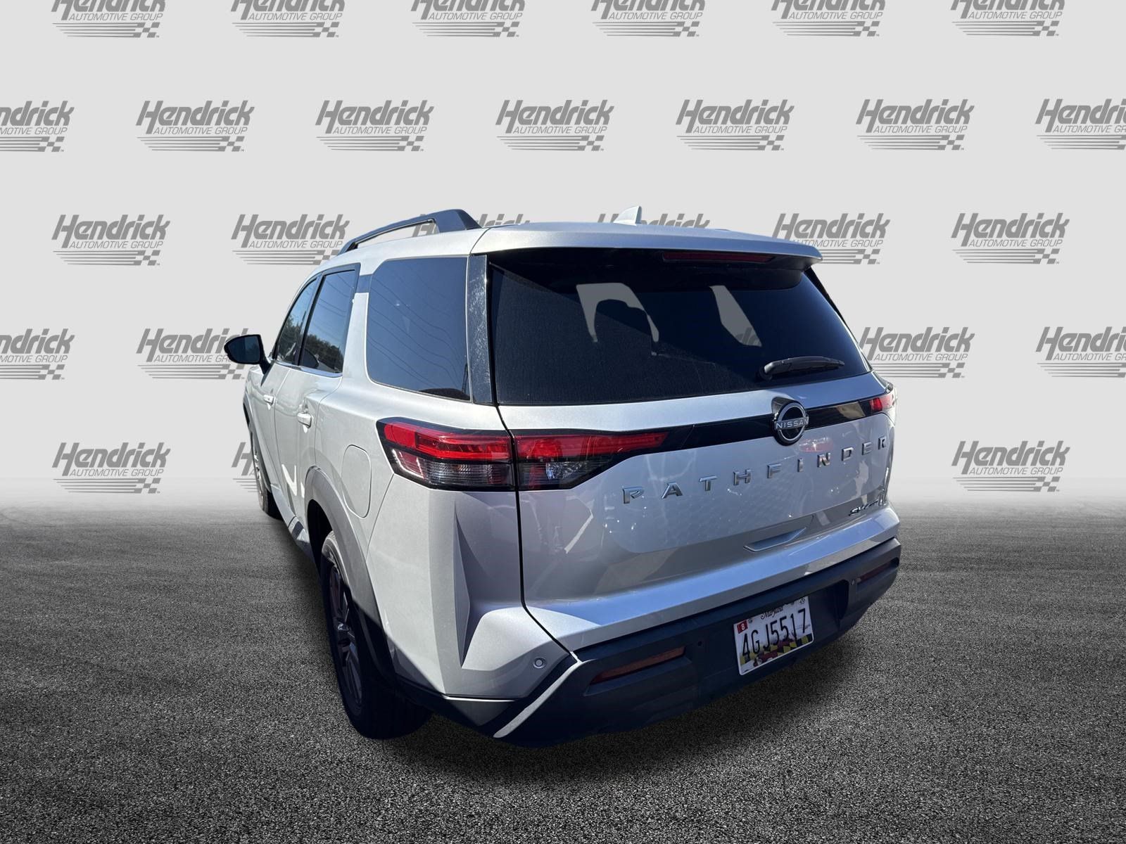 Used 2024 Nissan Pathfinder SV AWD/4WD image 8