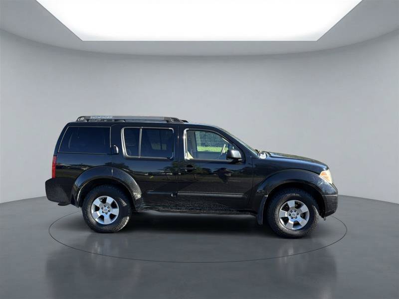 Used 2005 Nissan Pathfinder XE AWD/4WD image 8