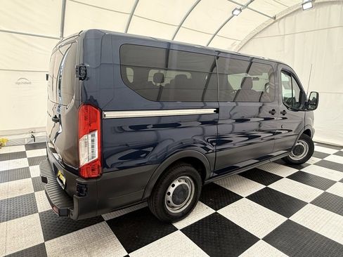 Used 2015 Ford Transit 150 XL image 5