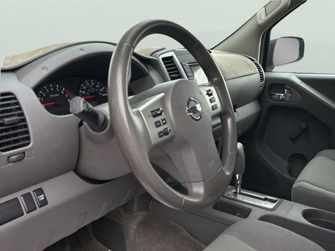 Used 2018 Nissan Frontier S RWD image 25
