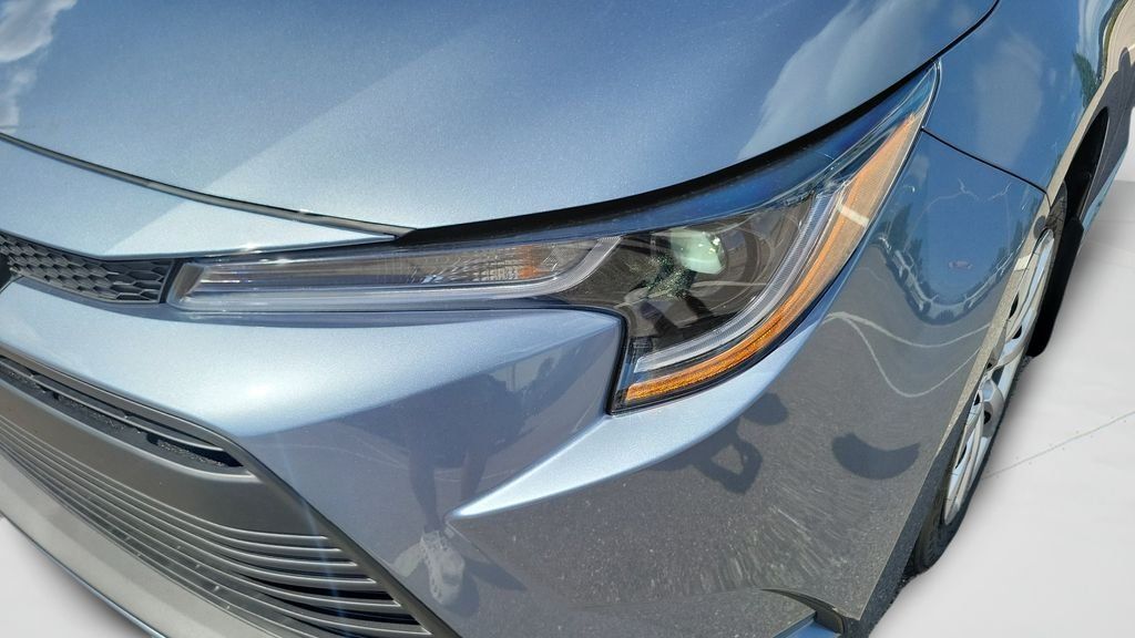 New 2026 Toyota Corolla LE FWD image 32