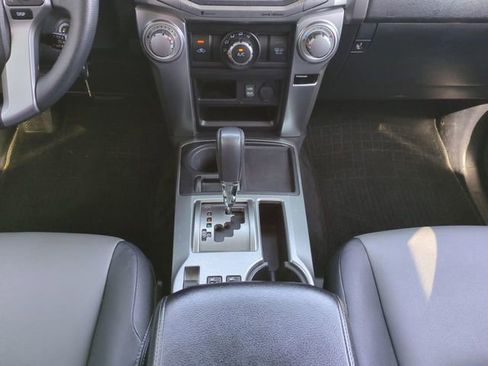 Used 2016 Toyota 4Runner SR5 Premium image 19