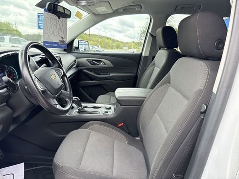 Used 2020 Chevrolet Traverse LT w/ LPO, Floor Liner Package AWD/4WD image 15