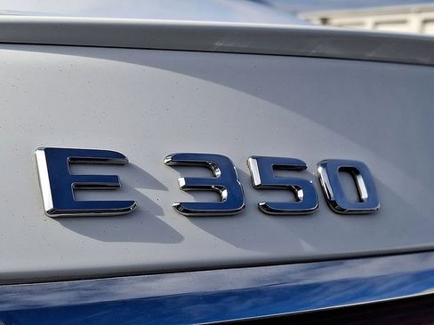 Used 2025 Mercedes-Benz E 350 Sedan image 32