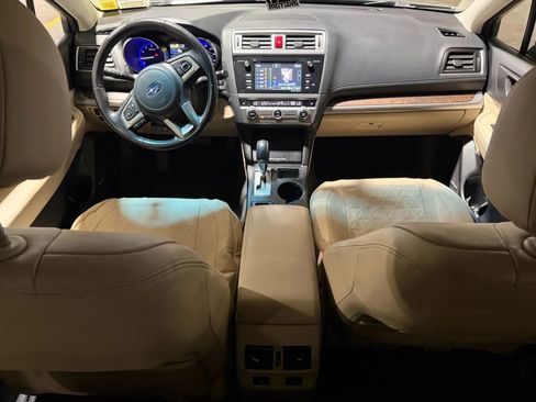 Used 2017 Subaru Outback 2.5i Limited AWD/4WD image 8