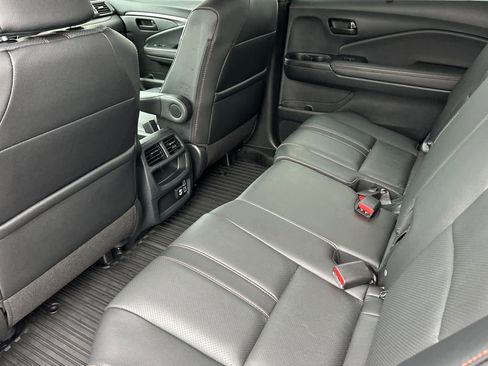 Certified 2022 Honda Passport TrailSport image 12