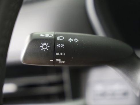 Used 2024 Toyota Grand Highlander FWD image 23