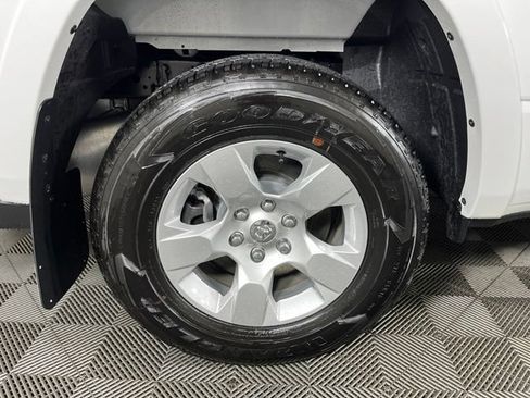 Used 2026 RAM 1500 Big Horn AWD/4WD image 10