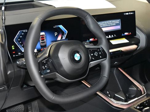 New 2026 BMW X3 xDrive30 w/ Premium Package image 2