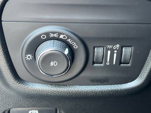 Used 2022 Jeep Grand Cherokee L Limited RWD image 40