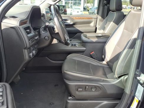 Used 2021 Chevrolet Tahoe Premier w/ Premium Package RWD image 20