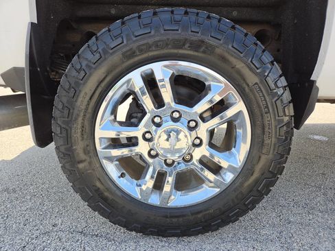 Used 2016 Chevrolet Silverado 2500 High Country w/ Duramax Plus Package AWD/4WD image 14