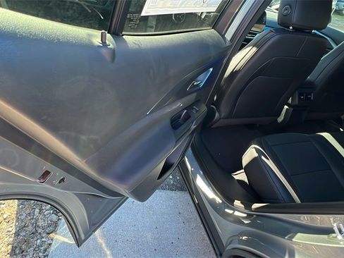 New 2026 Chevrolet Equinox EV LT image 15