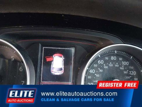 Used 2017 Volkswagen GTI Autobahn FWD image 13