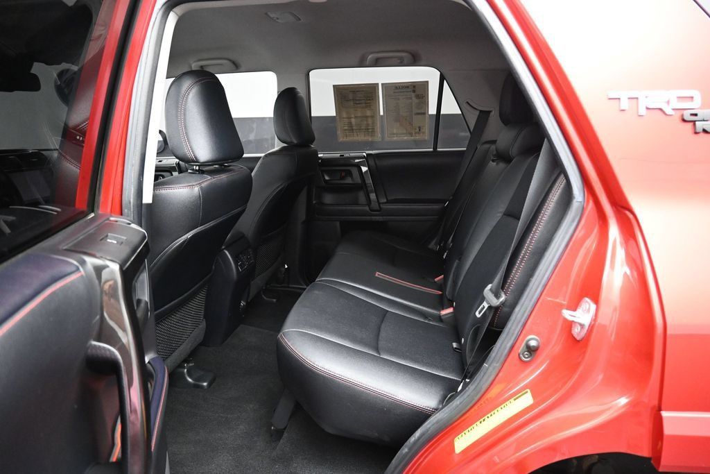 Used 2022 Toyota 4Runner TRD Off-Road Premium AWD/4WD image 29
