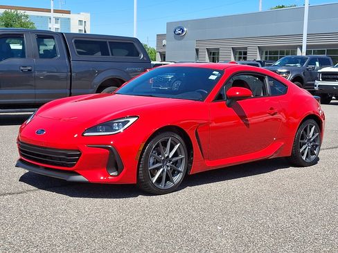 Used 2025 Subaru BRZ Limited RWD image 5