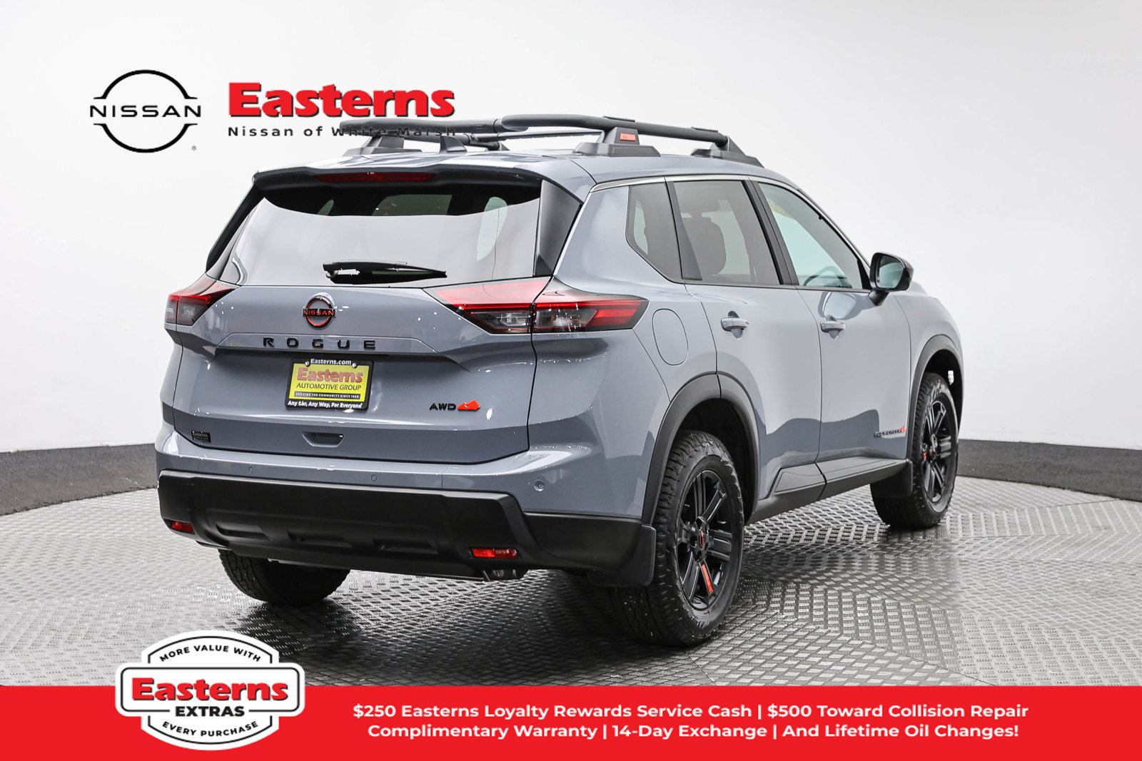 Used 2026 Nissan Rogue SV AWD/4WD image 5