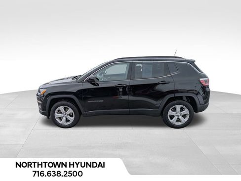 Used 2018 Jeep Compass Latitude w/ Popular Equipment Group image 9