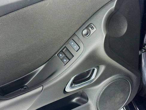 Used 2014 Chevrolet Camaro SS RWD image 21