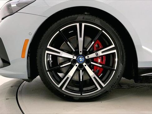 Certified 2024 BMW i5 M60 w/ Premium Package image 8