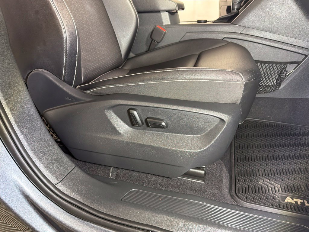 Used 2021 Volkswagen Atlas SEL AWD/4WD image 22